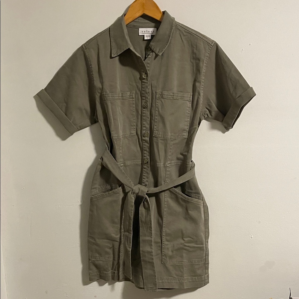 NWT Tuckernuck Velvet by Graham & Spencer Green Button Front Mini Dress Small